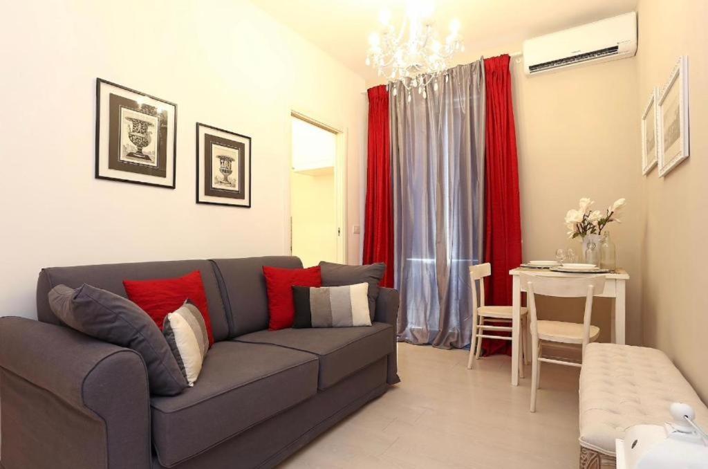 Dimora Frattina Rom