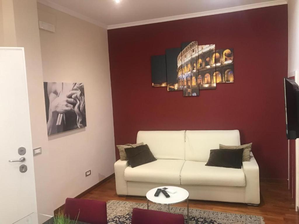 Dimora Frattina 2*
